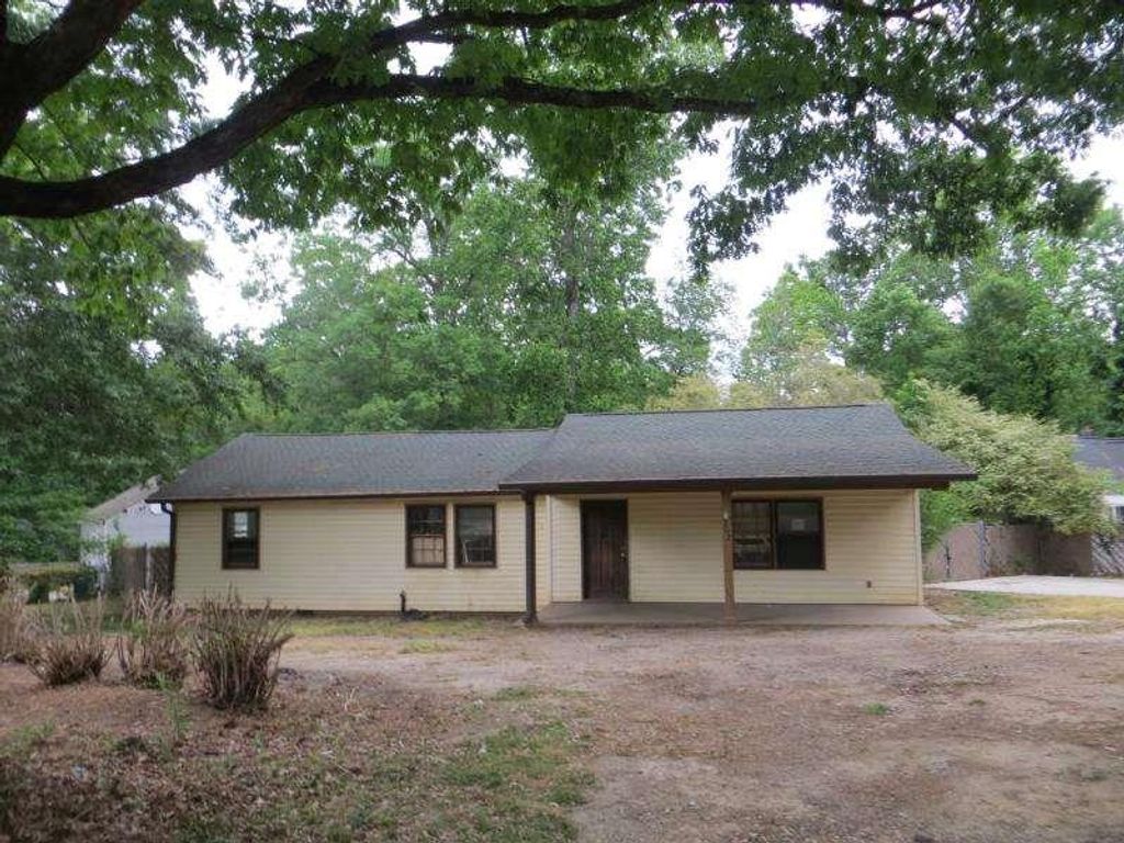 502 Hanes Drive, Forest Park, GA 30297