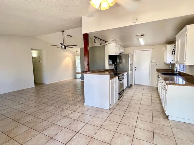 4427 N 102nd Drive, Phoenix, AZ 85037