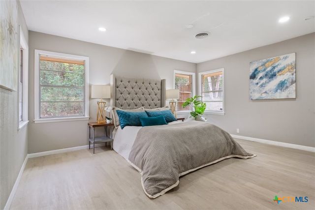 3213 W Avenue T, Temple, TX 76504