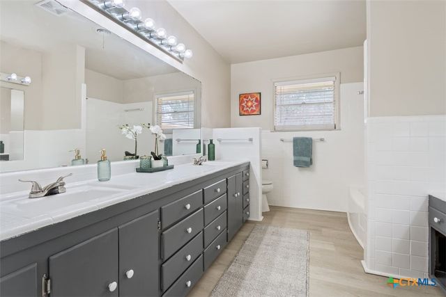 3213 W Avenue T, Temple, TX 76504