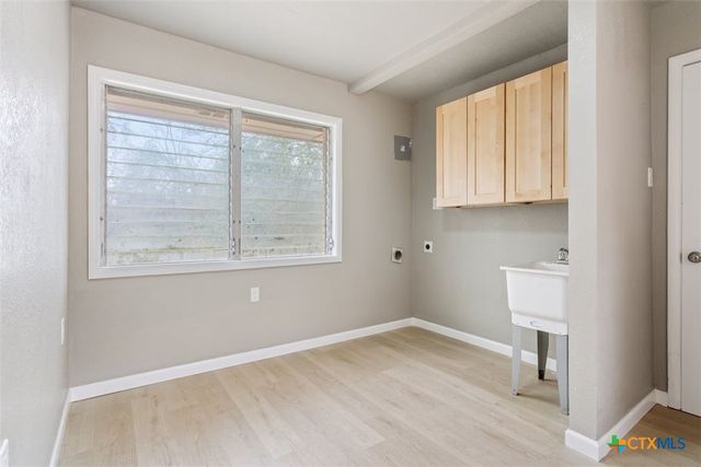 3213 W Avenue T, Temple, TX 76504