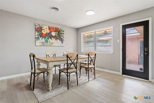 3213 W Avenue T, Temple, TX 76504