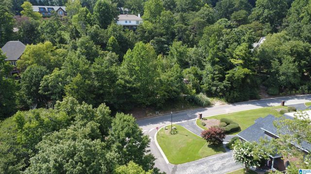 1729 VESTWOOD HILLS DRIVE, Vestavia Hills, AL 35216