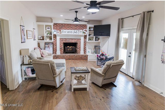 2596 Tank Road, Terry, MS 39170