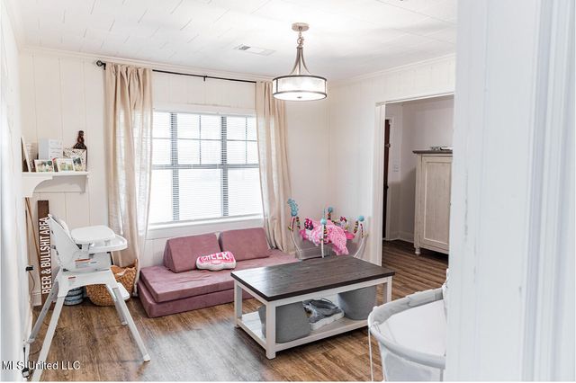 2596 Tank Road, Terry, MS 39170