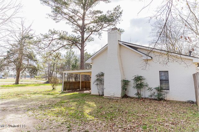 2596 Tank Road, Terry, MS 39170