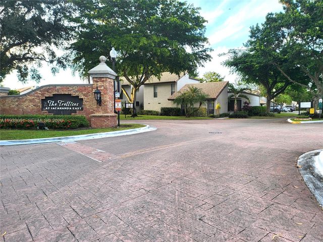 9723 N New River Canal Road 416, Plantation, FL 33324