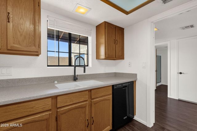 8344 N 21ST Drive I204, Phoenix, AZ 85021