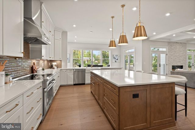 7211 BARNETT RD, Bethesda, MD 20817