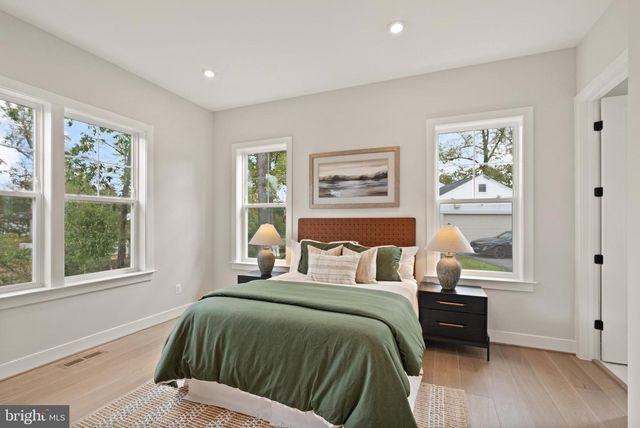 7211 BARNETT RD, Bethesda, MD 20817