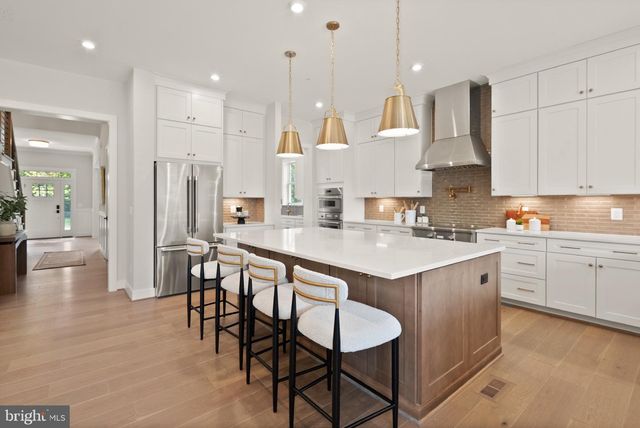 7211 BARNETT RD, Bethesda, MD 20817
