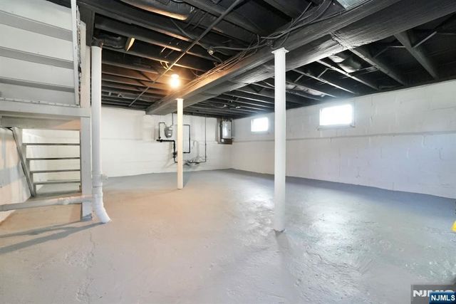 65 Almira Street, Bloomfield, NJ 07003