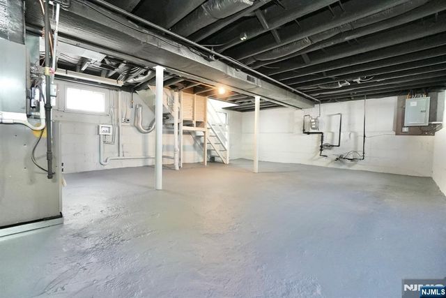 65 Almira Street, Bloomfield, NJ 07003