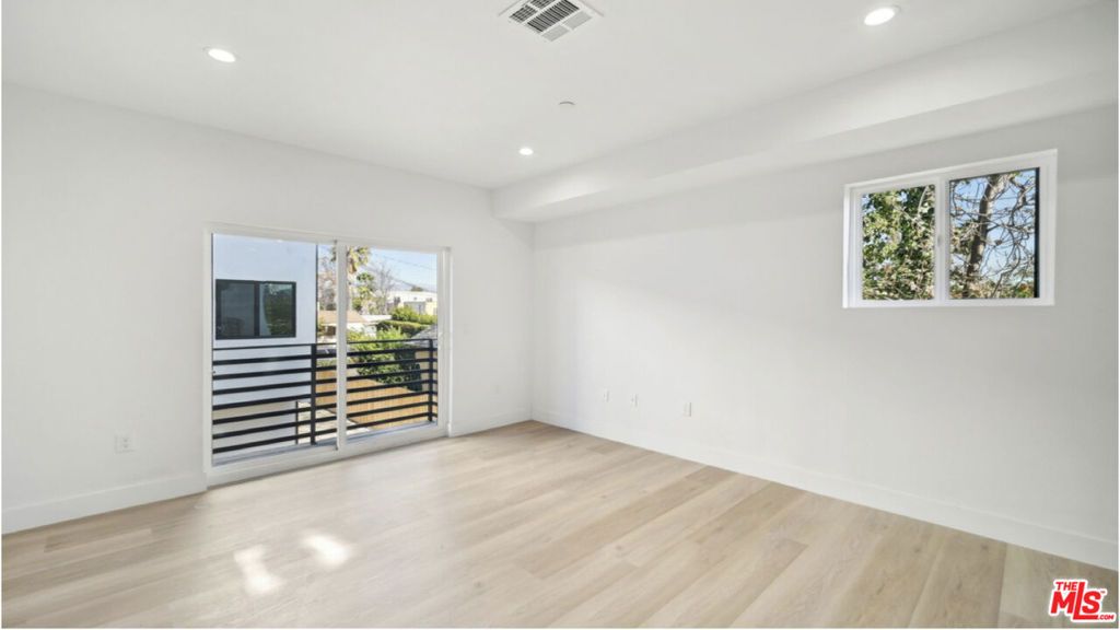 11314 Martha Street, North Hollywood, CA 91601 — photo 5