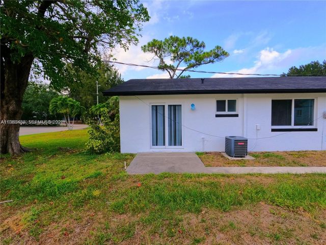 4946 Serafica Dr 18, Lake Worth, FL 33461