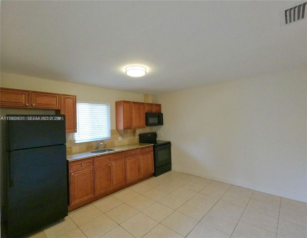 4946 Serafica Dr 18, Lake Worth, FL 33461