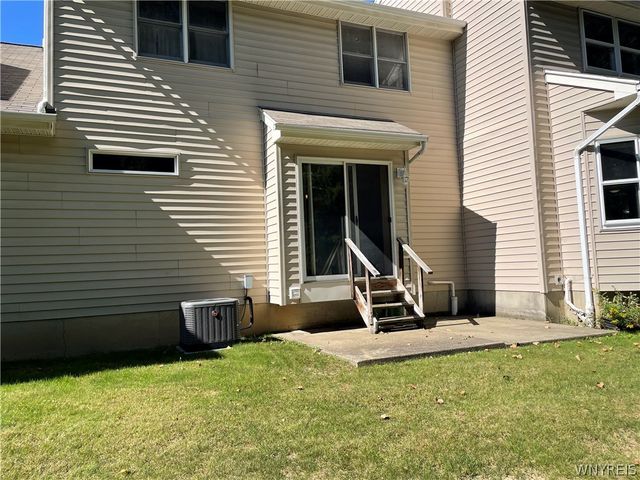 62 Lees 62, Elma, NY 14059