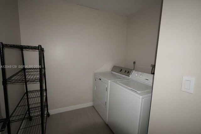 8985 Palm Tree Lane 8985, Pembroke Pines, FL 33024