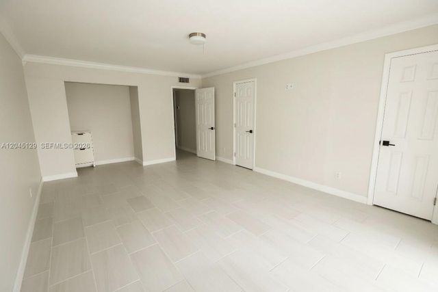 8985 Palm Tree Lane 8985, Pembroke Pines, FL 33024