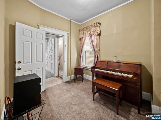 520 Schuyler Avenue, Kearny, NJ 07032