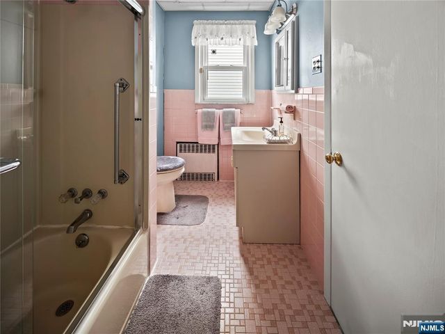 520 Schuyler Avenue, Kearny, NJ 07032