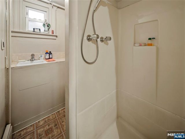 520 Schuyler Avenue, Kearny, NJ 07032