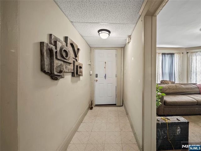 520 Schuyler Avenue, Kearny, NJ 07032