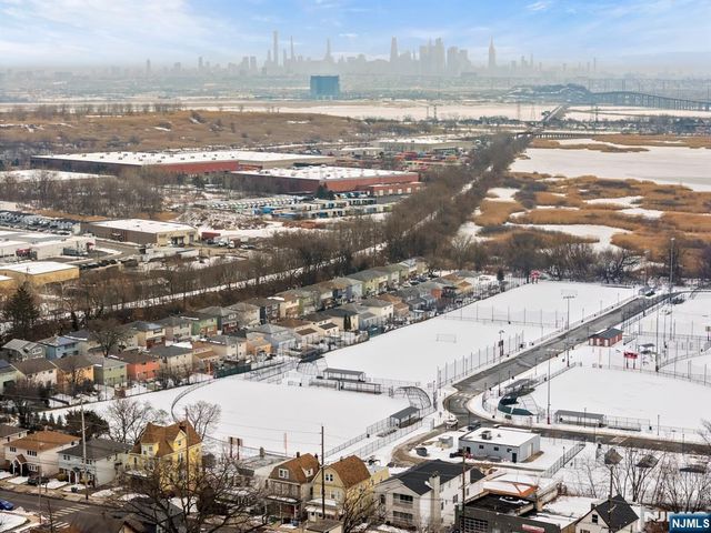 520 Schuyler Avenue, Kearny, NJ 07032