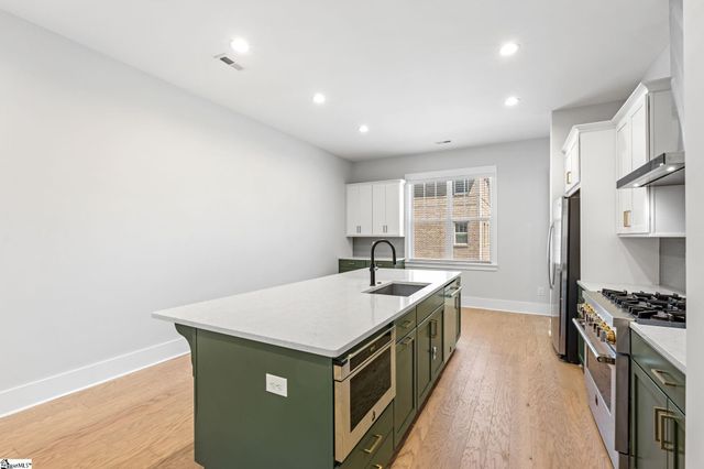 14 Whitner Street, Greenville, SC 29601