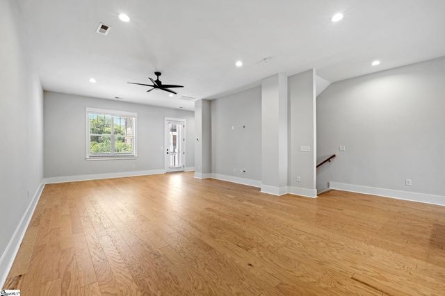 14 Whitner Street, Greenville, SC 29601