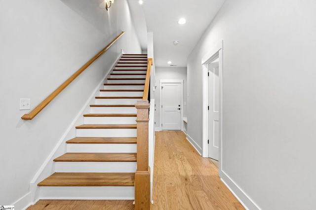 14 Whitner Street, Greenville, SC 29601