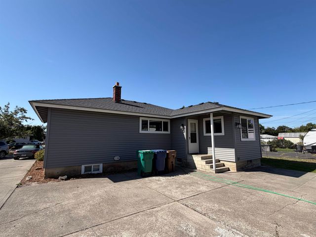 2310 N Upriver Ct, Spokane, WA 99217