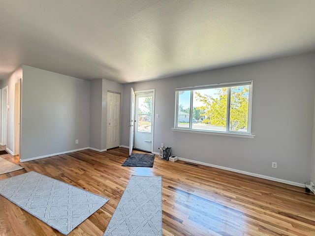 2310 N Upriver Ct, Spokane, WA 99217