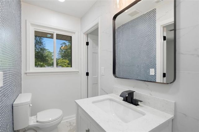 1150 Chestatee Road, Gainesville, GA 30501