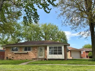 29812 Newport Drive, Warren, MI 48088