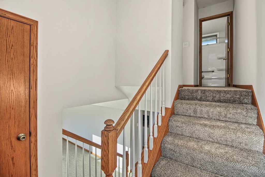 1381 Easter Lane, Eagan, MN 55123 — photo 3