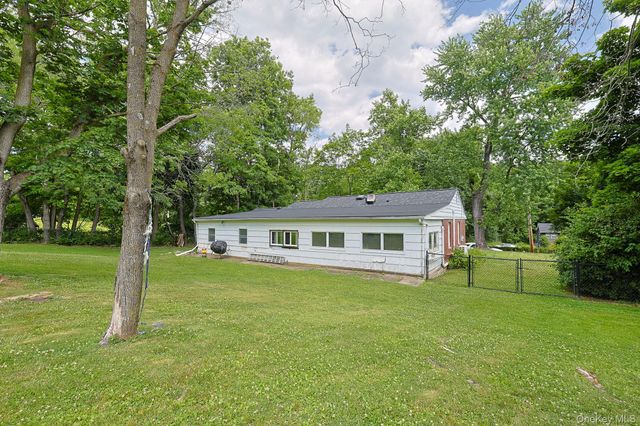 178 Mount Airy Road, New Windsor, NY 12553