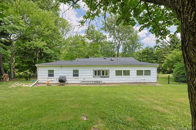 178 Mount Airy Road, New Windsor, NY 12553