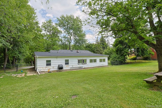 178 Mount Airy Road, New Windsor, NY 12553
