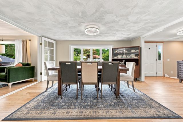 26 Glen Forest Lane, Methuen, MA 01844
