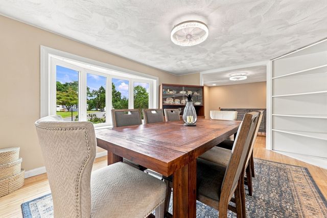 26 Glen Forest Lane, Methuen, MA 01844
