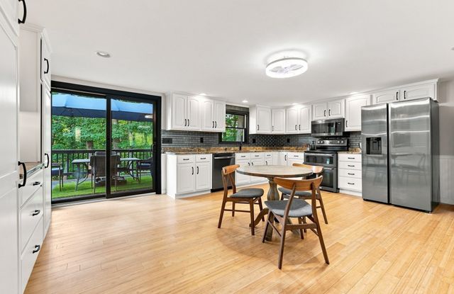 26 Glen Forest Lane, Methuen, MA 01844