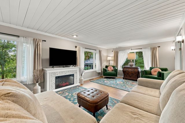 26 Glen Forest Lane, Methuen, MA 01844