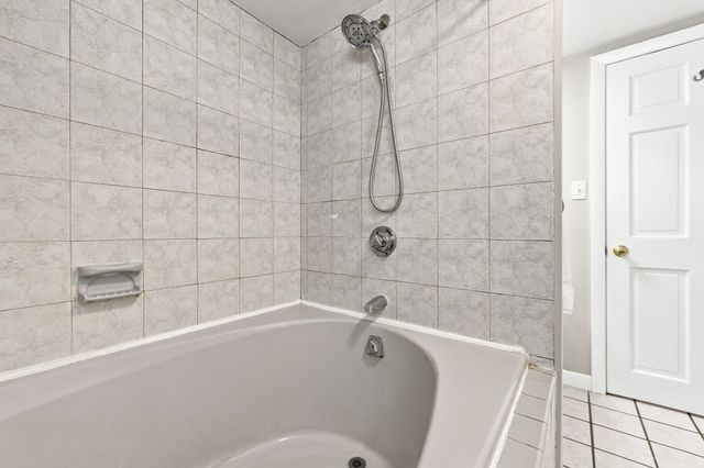 26 Glen Forest Lane, Methuen, MA 01844
