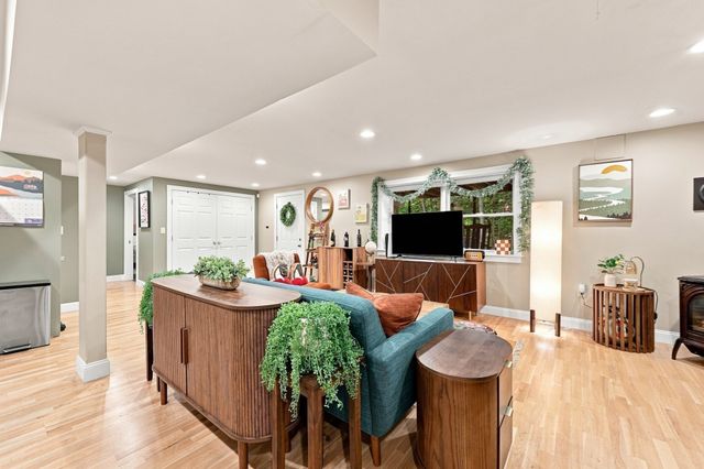 26 Glen Forest Lane, Methuen, MA 01844