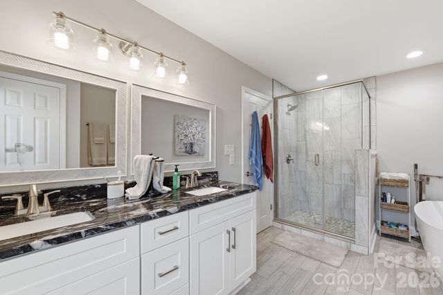 723 Pinehaven Circle, Clover, SC 29710