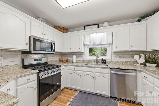 723 Pinehaven Circle, Clover, SC 29710