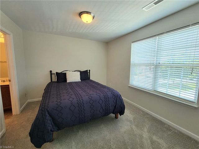 4379 Bastille Drive, Kernersville, NC 27284