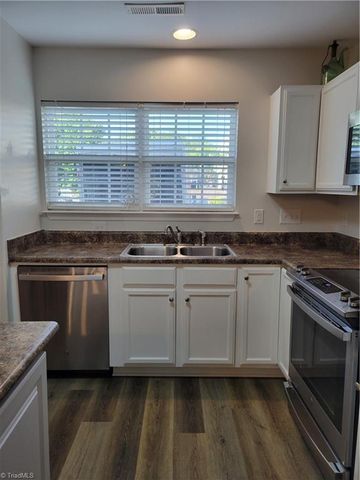 4379 Bastille Drive, Kernersville, NC 27284