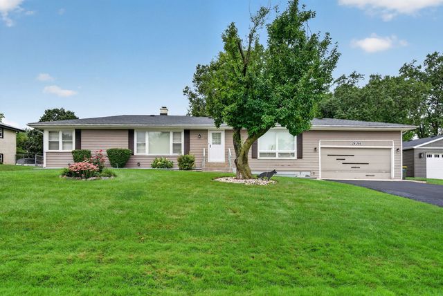 2N266 Prairie Avenue, Glen Ellyn, IL 60137